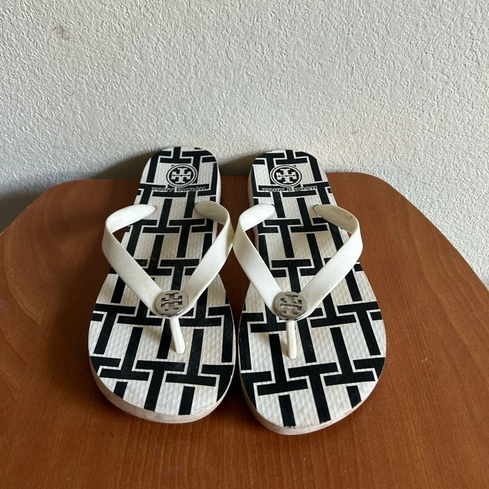 Tory Burch they upper